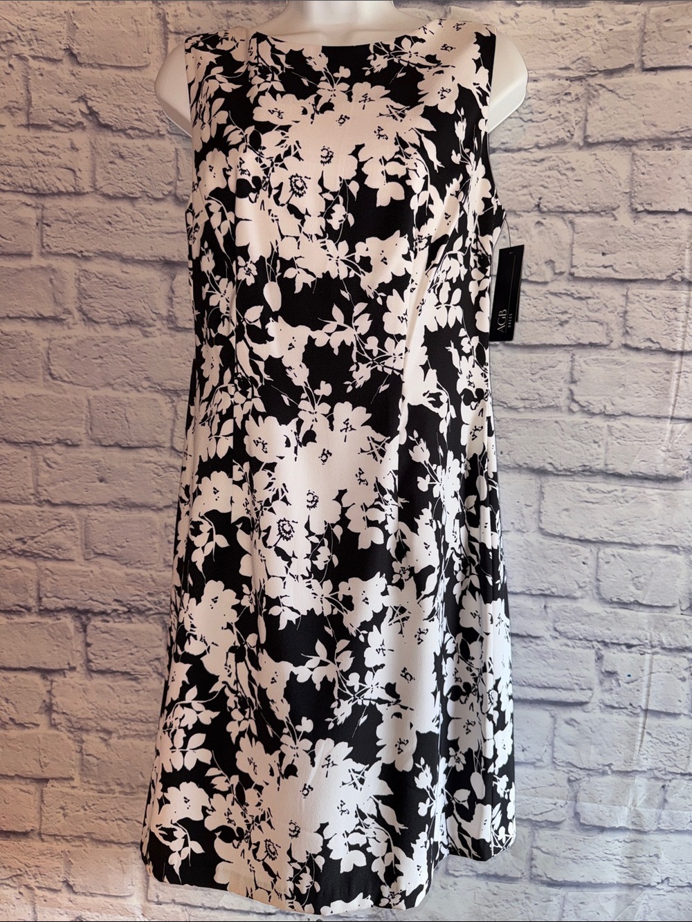 AGB Black and White Floral Midi Dress